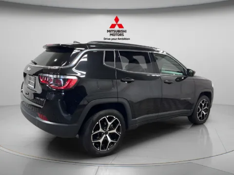 Another view of 2025 Jeep Compass Limited for sale in Countryside, IL at Countryside Mitsubishi