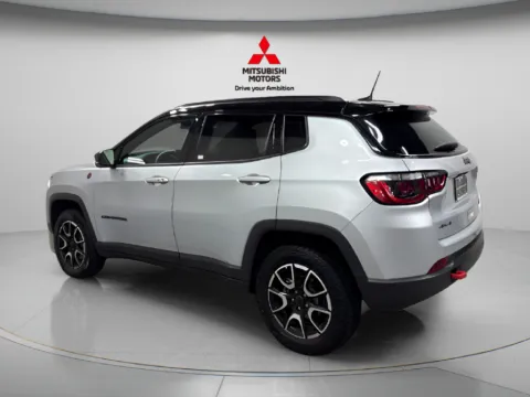 More photos of 2025 Jeep Compass Trailhawk at Countryside Mitsubishi, IL