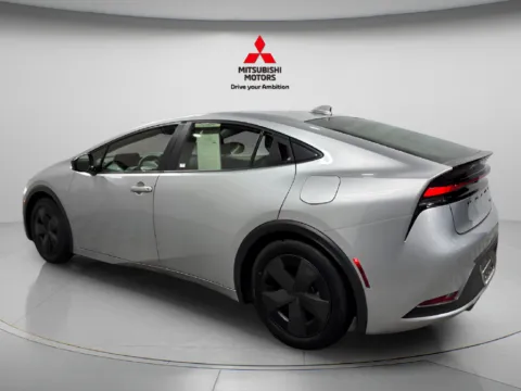 More photos of 2025 Toyota Prius LE at Countryside Mitsubishi, IL