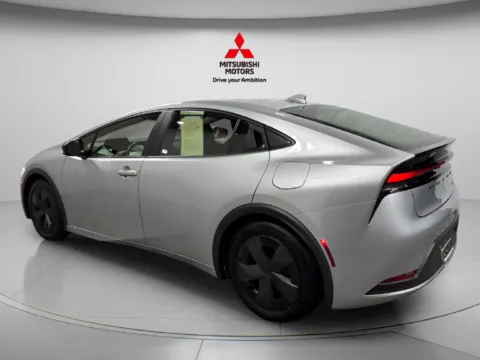 More photos of 2025 Toyota Prius LE at Countryside Mitsubishi, IL