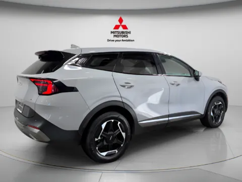 Another view of 2026 Kia Sportage Hybrid S for sale in Countryside, IL at Countryside Mitsubishi