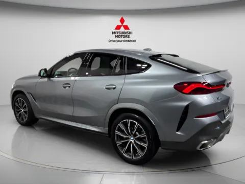 More photos of 2026 BMW X6 xDrive40i at Countryside Mitsubishi, IL