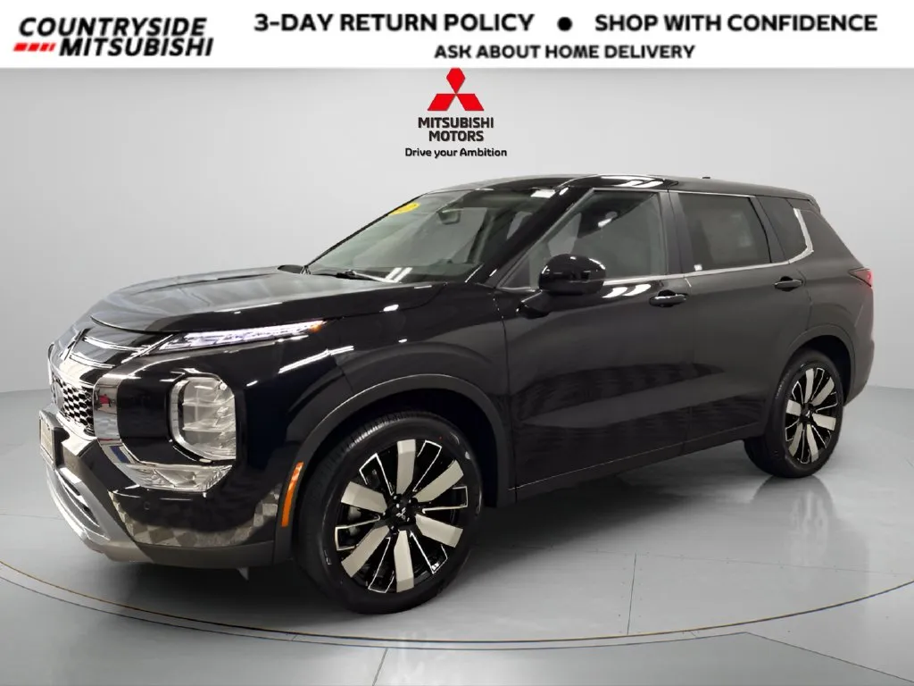2027 Mitsubishi Outlander SE