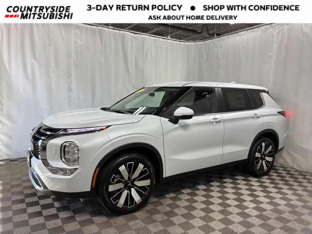 2027 Mitsubishi Outlander SE
