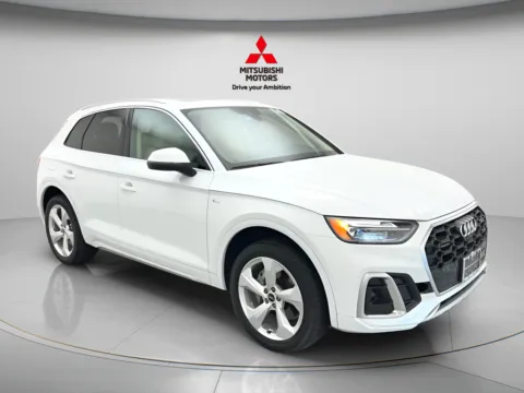 Another view of 2023 Audi Q5 45 S line Premium Plus for sale in Des Plaines, IL at Jidd Motors Mitsubishi