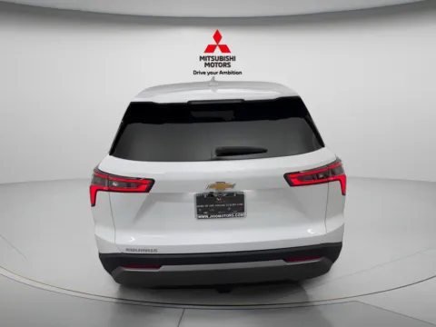 More photos of 2026 Chevrolet Equinox LT at Jidd Motors Mitsubishi, IL