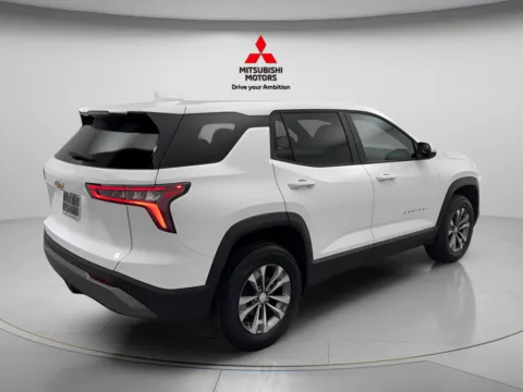 More photos of 2026 Chevrolet Equinox LT at Jidd Motors Mitsubishi, IL