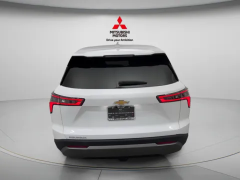 More photos of 2026 Chevrolet Equinox LT at Jidd Motors Mitsubishi, IL