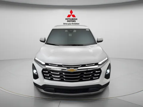 Photos of 2026 Chevrolet Equinox LT for sale in Des Plaines, IL at Jidd Motors Mitsubishi