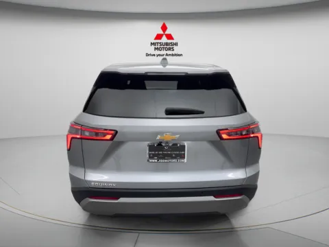 More photos of 2026 Chevrolet Equinox LT at Jidd Motors Mitsubishi, IL