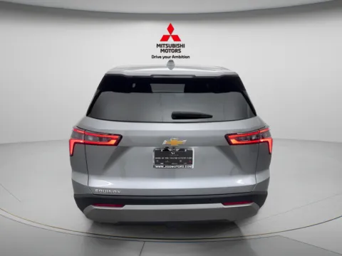 More photos of 2026 Chevrolet Equinox LT at Jidd Motors Mitsubishi, IL