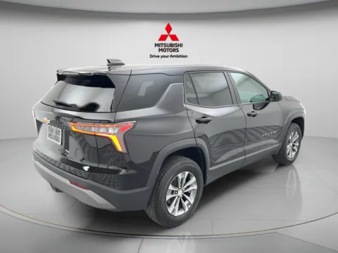 More photos of 2026 Chevrolet Equinox LT at Jidd Motors Mitsubishi, IL