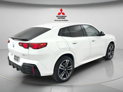 More photos of 2025 BMW X2 xDrive28i at Jidd Motors Mitsubishi, IL