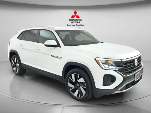 Photos of 2025 Volkswagen Atlas Cross Sport 2.0T SE w/Technology for sale in Des Plaines, IL at Jidd Motors Mitsubishi