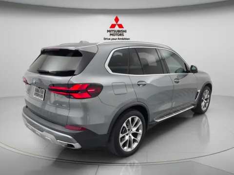 More photos of 2025 BMW X5 xDrive40i at Jidd Motors Mitsubishi, IL