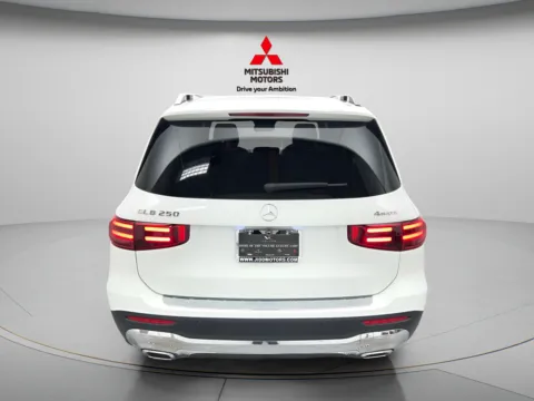 More photos of 2025 Mercedes-Benz GLB 250 at Jidd Motors Mitsubishi, IL