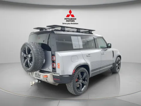 More photos of 2021 Land Rover Defender 110 X at Jidd Motors Mitsubishi, IL