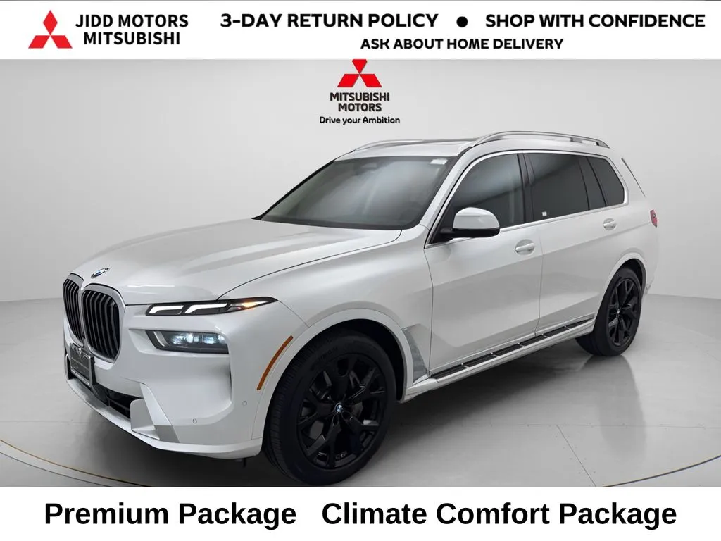 White 2025 BMW X7 xDrive40i for sale in Des Plaines, IL