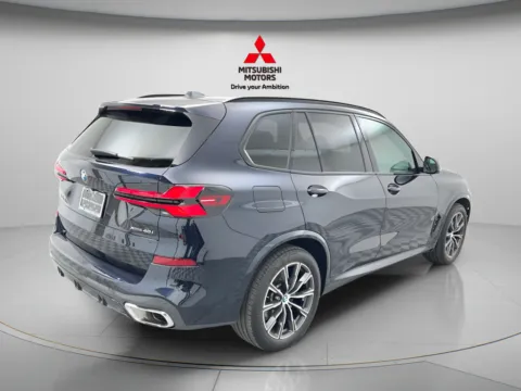 More photos of 2026 BMW X5 xDrive40i at Jidd Motors Mitsubishi, IL