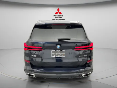 More photos of 2026 BMW X5 xDrive40i at Jidd Motors Mitsubishi, IL