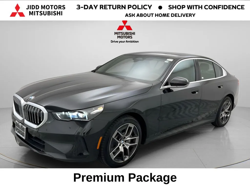 Black 2026 BMW 5 Series 530i xDrive for sale in Des Plaines, IL