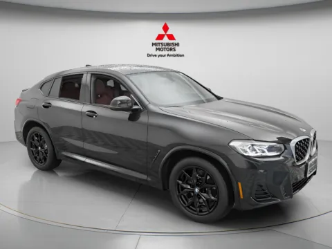 More photos of 2025 BMW X4 xDrive30i at Jidd Motors Mitsubishi, IL