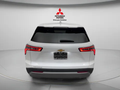 More photos of 2026 Chevrolet Equinox LT at Jidd Motors Mitsubishi, IL