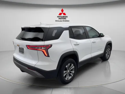 More photos of 2026 Chevrolet Equinox LT at Jidd Motors Mitsubishi, IL