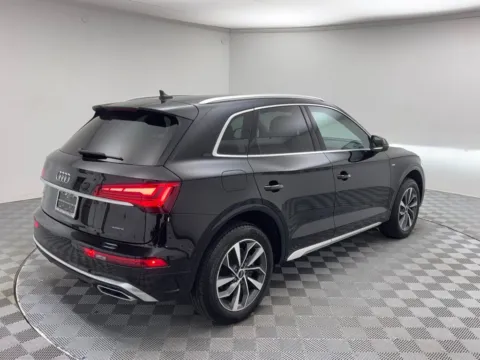 More photos of 2024 Audi Q5 45 S line Premium Plus at Jidd Motors Mitsubishi, IL