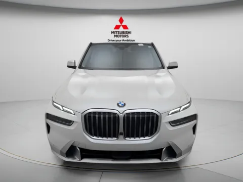 Photos of 2025 BMW X7 xDrive40i for sale in Des Plaines, IL at Jidd Motors Mitsubishi