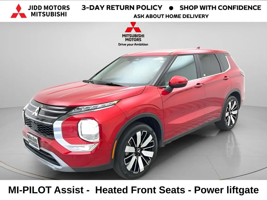 Red 2025 Mitsubishi Outlander SE for sale in Des Plaines, IL