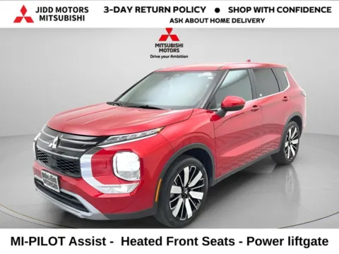 Photos of 2025 Mitsubishi Outlander SE for sale in Des Plaines, IL at Jidd Motors Mitsubishi