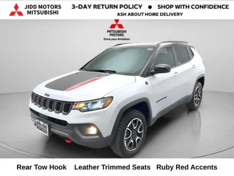 Silver 2025 Jeep Compass Trailhawk for sale in Des Plaines, IL