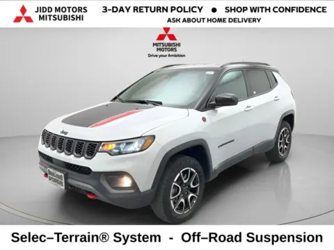 Silver 2025 Jeep Compass Trailhawk for sale in Des Plaines, IL