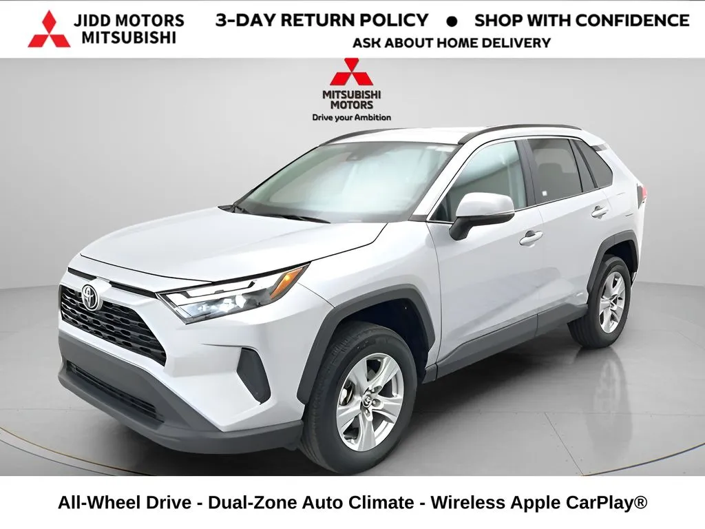 Silver 2025 Toyota RAV4 Hybrid XLE for sale in Des Plaines, IL