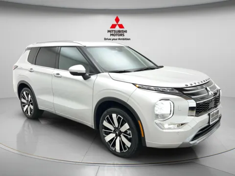 Another view of 2026 Mitsubishi Outlander SEL for sale in Des Plaines, IL at Jidd Motors Mitsubishi
