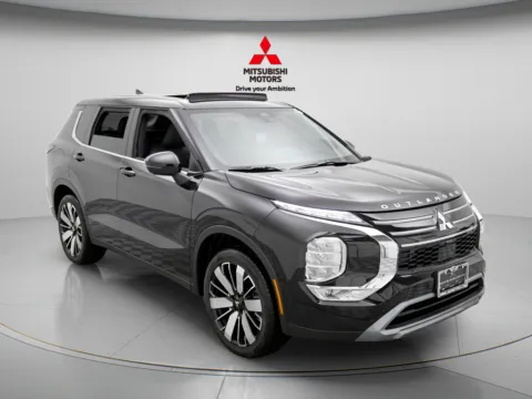 More photos of 2026 Mitsubishi Outlander SE at Jidd Motors Mitsubishi, IL