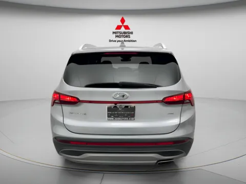 More photos of 2023 Hyundai Santa Fe SEL at Jidd Motors Mitsubishi, IL
