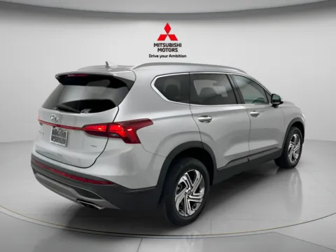 More photos of 2023 Hyundai Santa Fe SEL at Jidd Motors Mitsubishi, IL