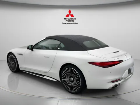 More photos of 2026 Mercedes-Benz SL-Class Maybach SL 680 Monogram series at Jidd Motors Mitsubishi, IL