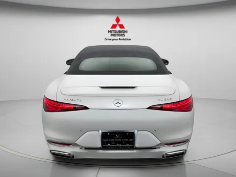 More photos of 2026 Mercedes-Benz SL-Class Maybach SL 680 Monogram series at Jidd Motors Mitsubishi, IL