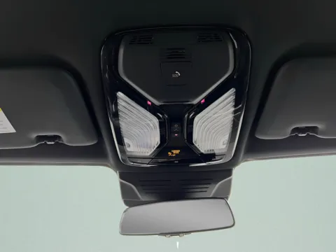 More photos of 2025 BMW X5 xDrive40i at Jidd Motors Mitsubishi, IL