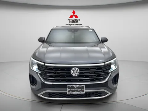 Photos of 2024 Volkswagen Atlas Cross Sport 2.0T SE w/Technology for sale in Des Plaines, IL at Jidd Motors Mitsubishi