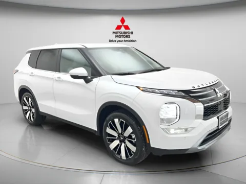 Another view of 2026 Mitsubishi Outlander SE for sale in Des Plaines, IL at Jidd Motors Mitsubishi