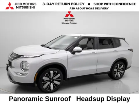 White 2026 Mitsubishi Outlander SE for sale in Des Plaines, IL