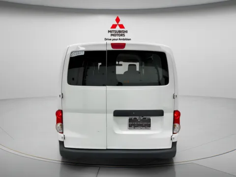 More photos of 2020 Nissan NV200 S at Jidd Motors Mitsubishi, IL