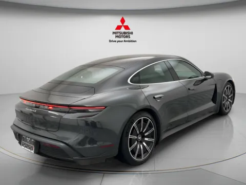 Another view of 2022 Porsche Taycan 4S for sale in Des Plaines, IL at Jidd Motors Mitsubishi