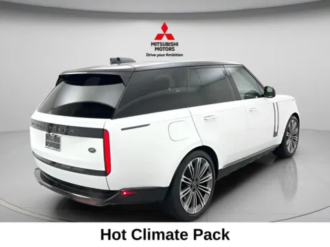 More photos of 2023 Land Rover Range Rover SE at Jidd Motors Mitsubishi, IL