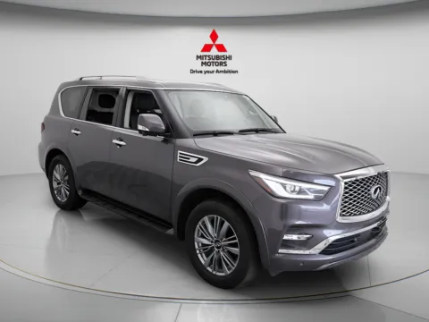 More photos of 2024 INFINITI QX80 LUXE at Jidd Motors Mitsubishi, IL