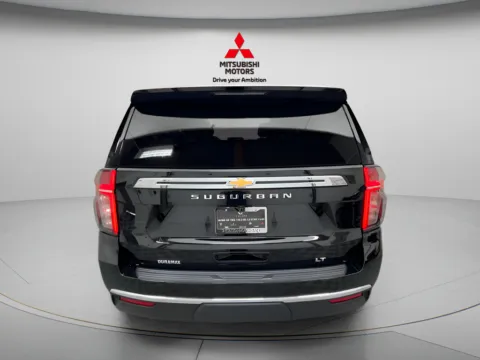 More photos of 2023 Chevrolet Suburban LT at Jidd Motors Mitsubishi, IL